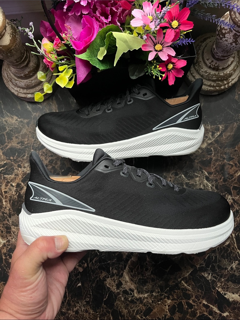 Altra Experience Form
Comfort/Athletic
Medical Field Shoes
Size 10.5 for men